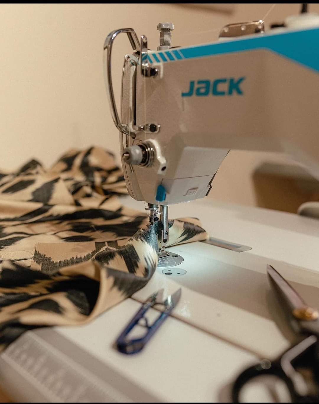 ماشین خیاطی جک