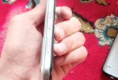 Aquos R4
