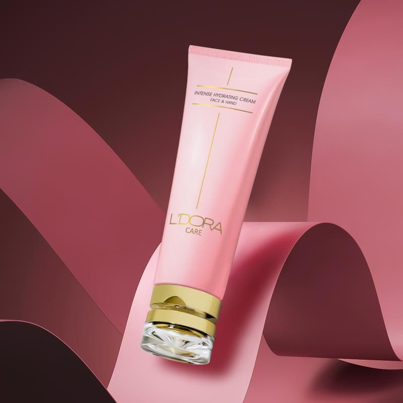 کرم آبرسان قوی لدورا مناسب برای انواع پوست