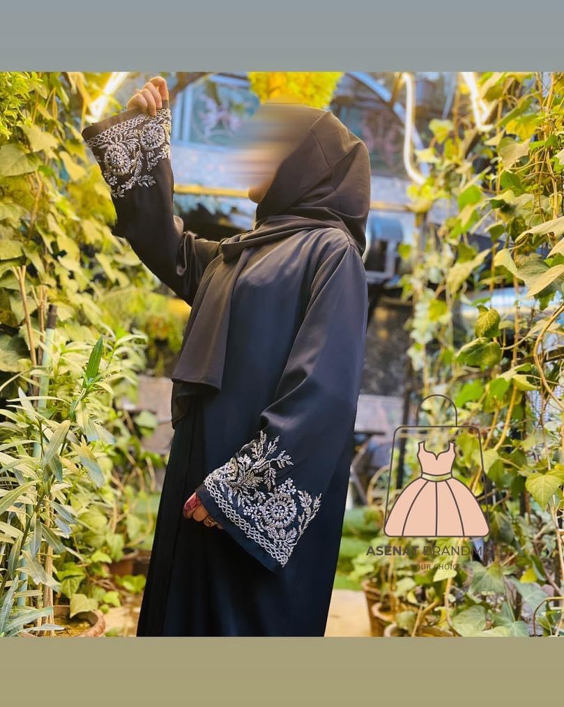 حجاب ها به صورت عمده و پرچون