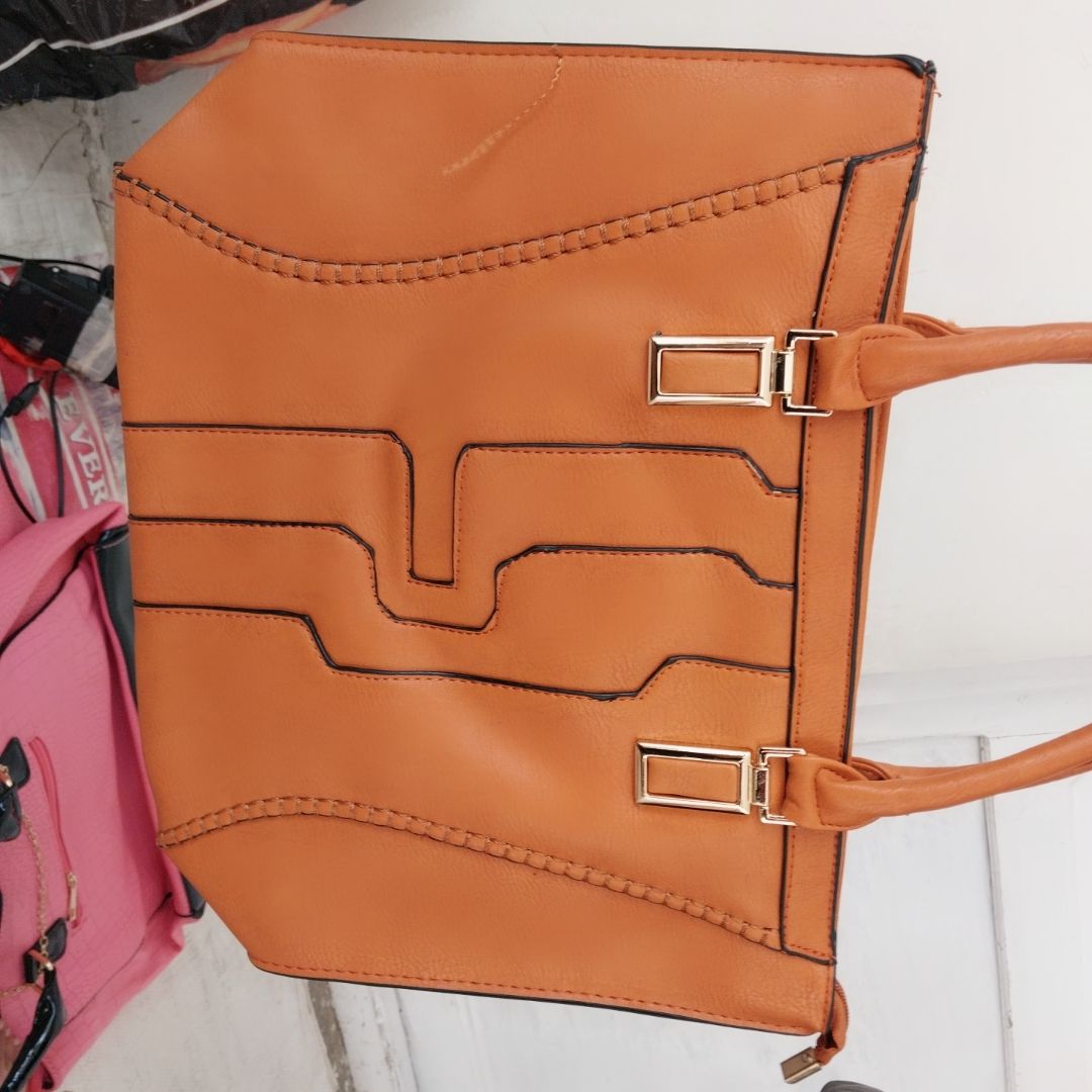 بهترین دستکول زنانه چرمی