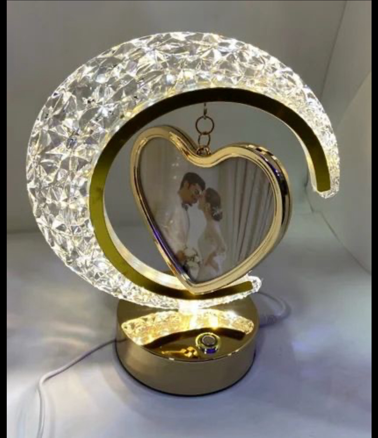 چراغ خواب و قاب برای عکس