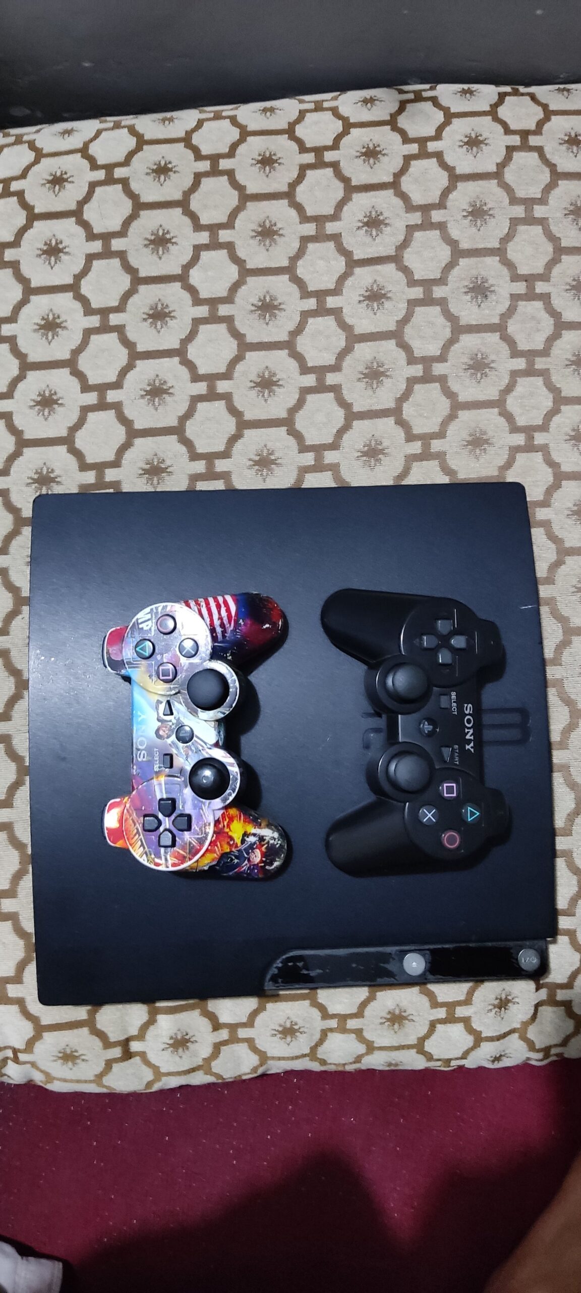 پلی استیشن 3 سلیم 500GB داری 14دانه بازی مشهور قیم