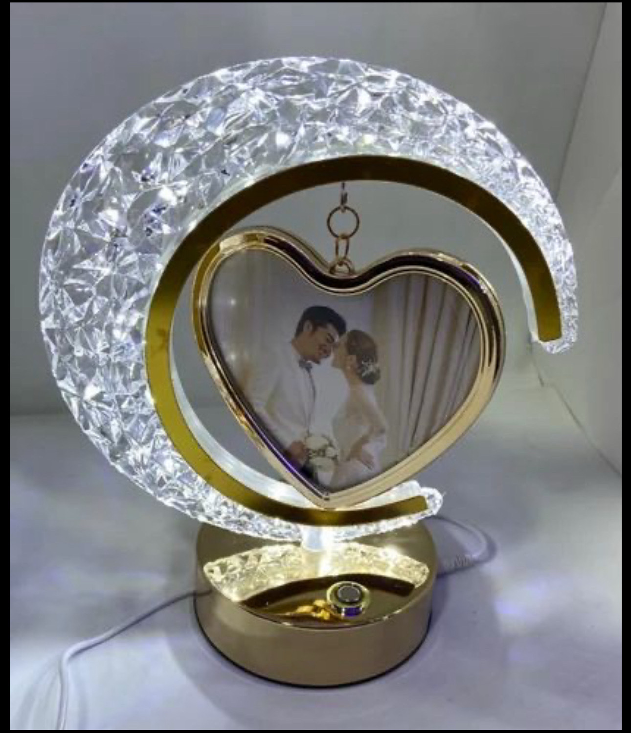 چراغ خواب و قاب برای عکس