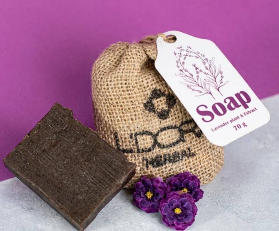 صابون ضد لکه گیاهی حاوی عصاره وگیاهی اسطوخودوس لدو