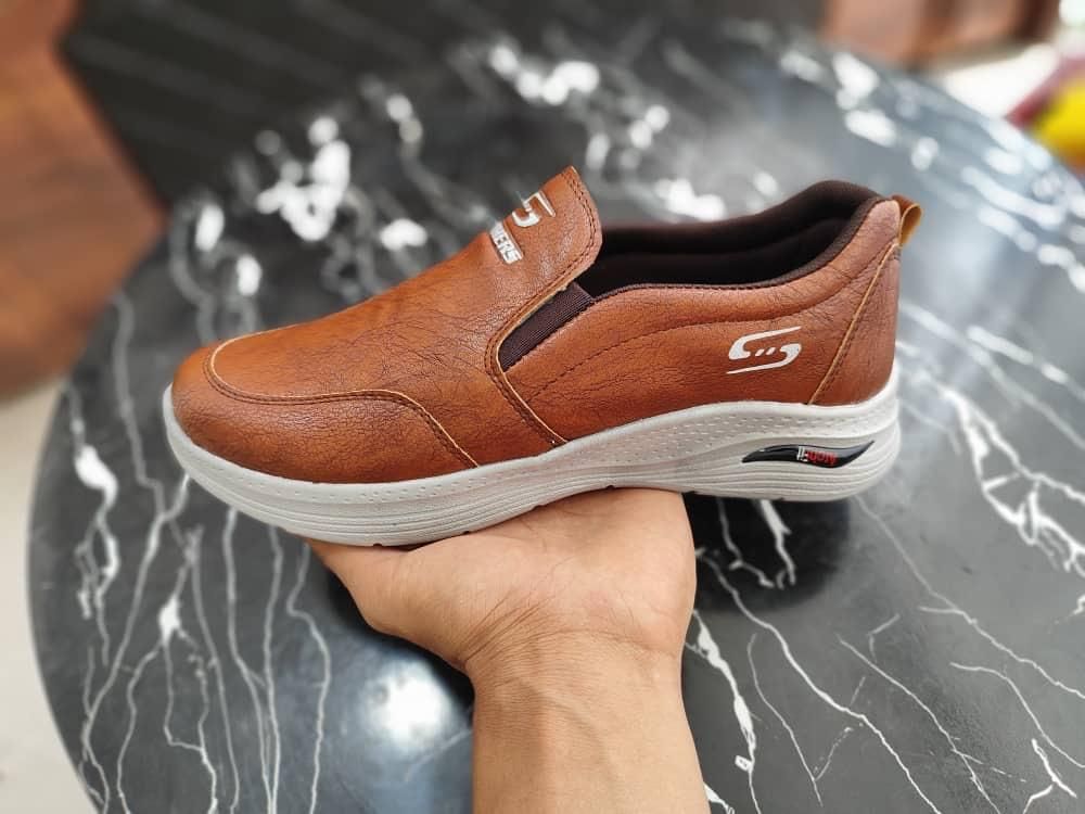 بود های اسکیچر ۵ رنک