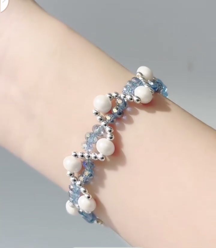 دستبند زنانه