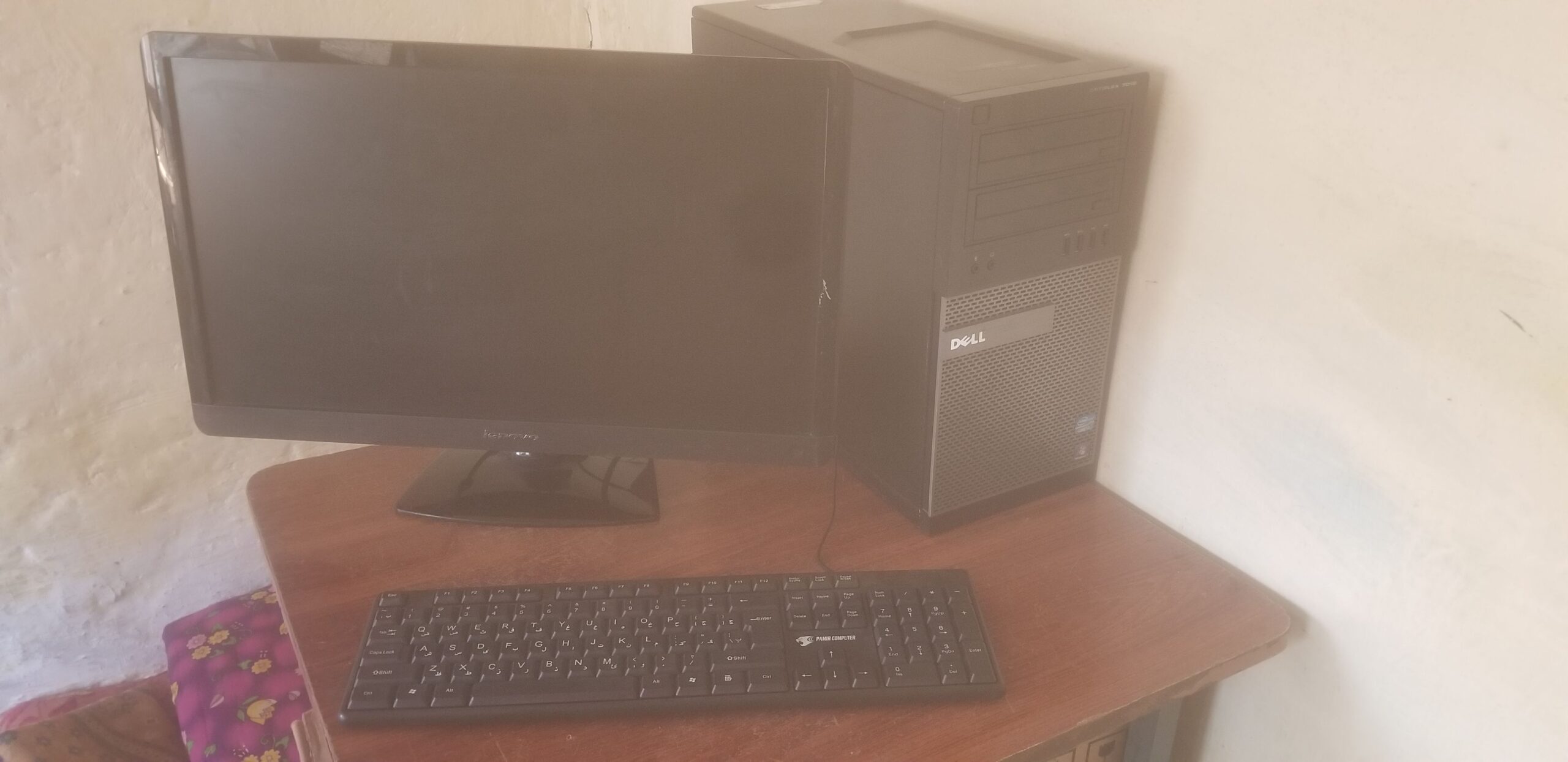 این دستاپ به فروش میرسد با تمام اسباب