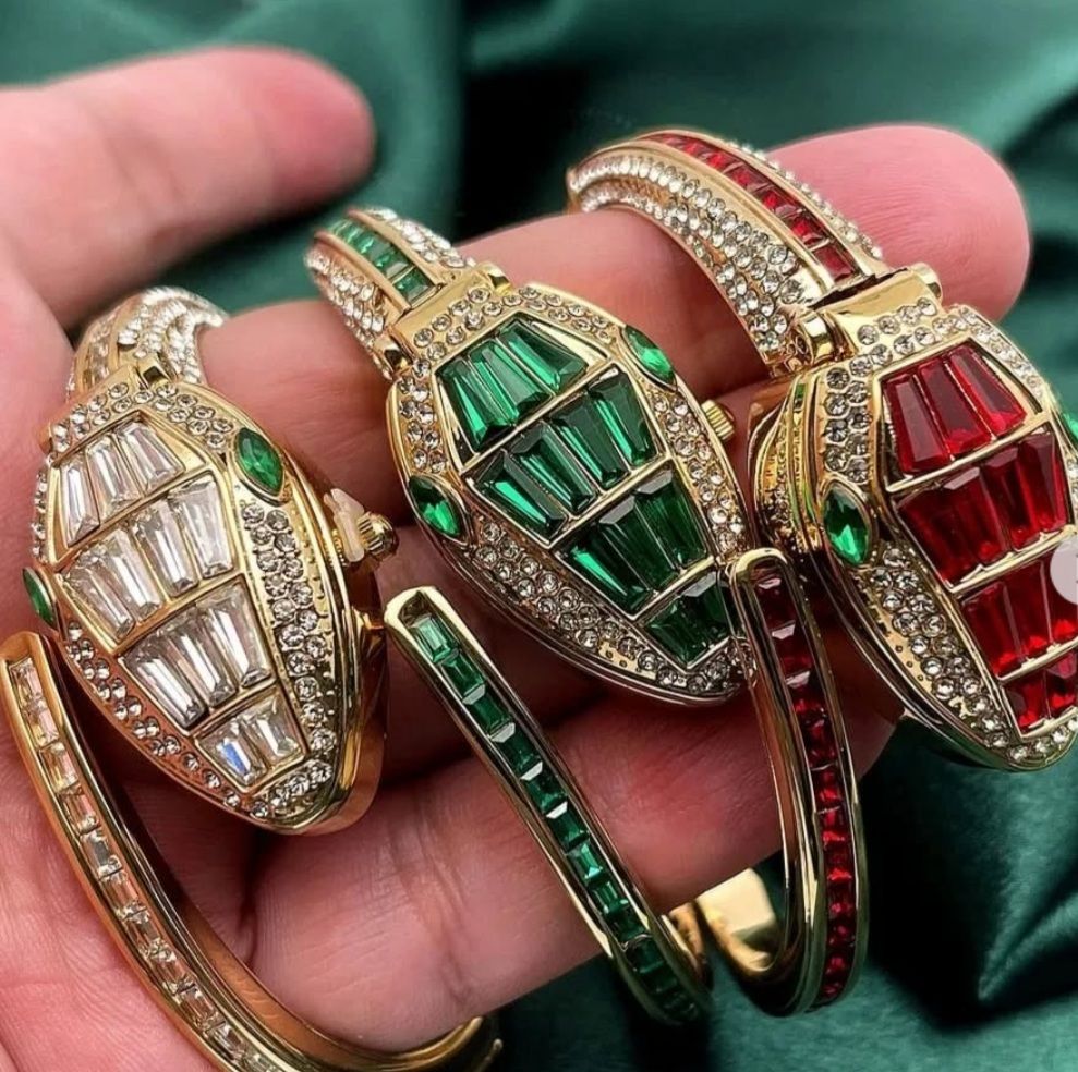 ساعت مچی دخترانه ( دیزاین مار )