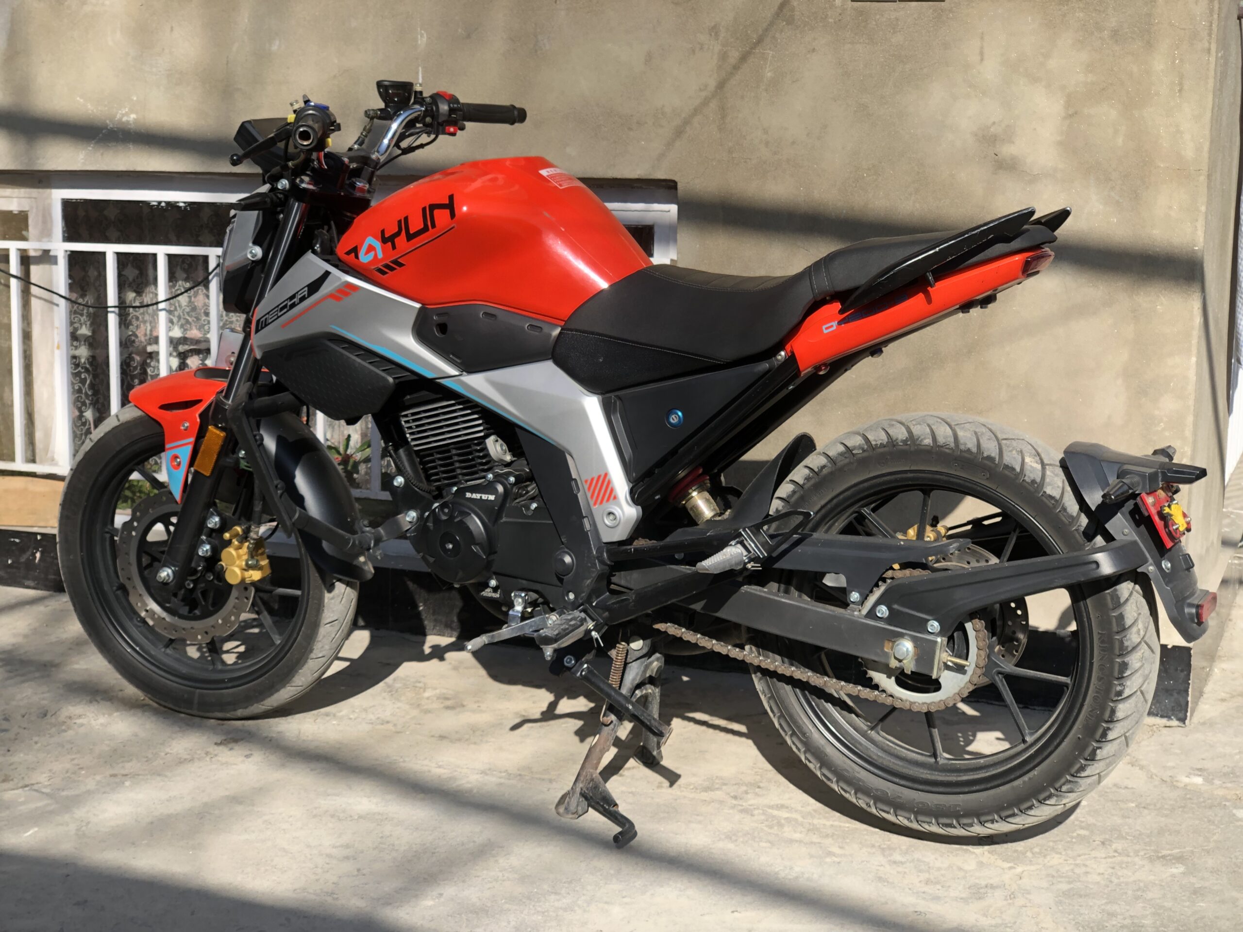 موتورسکلیت دایان ۲۰۰