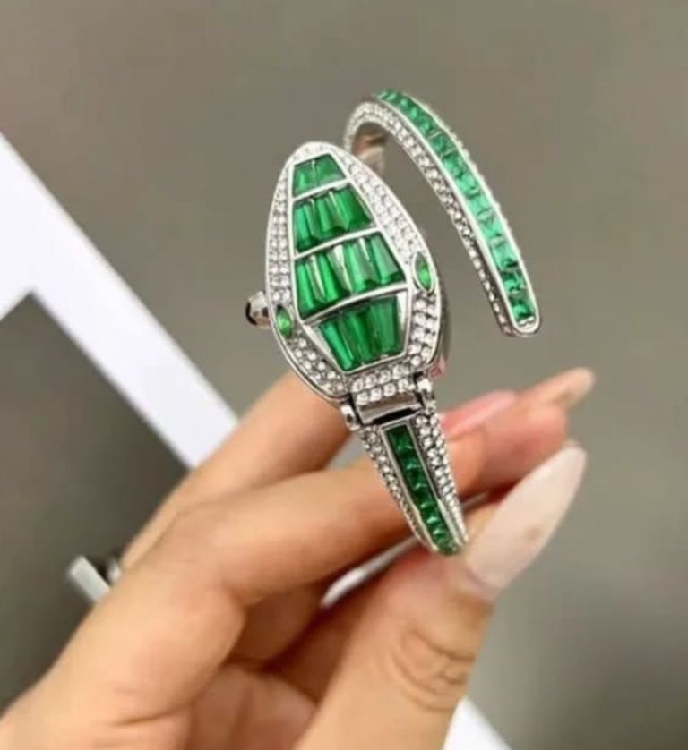 ساعت مچی دخترانه ( دیزاین مار )