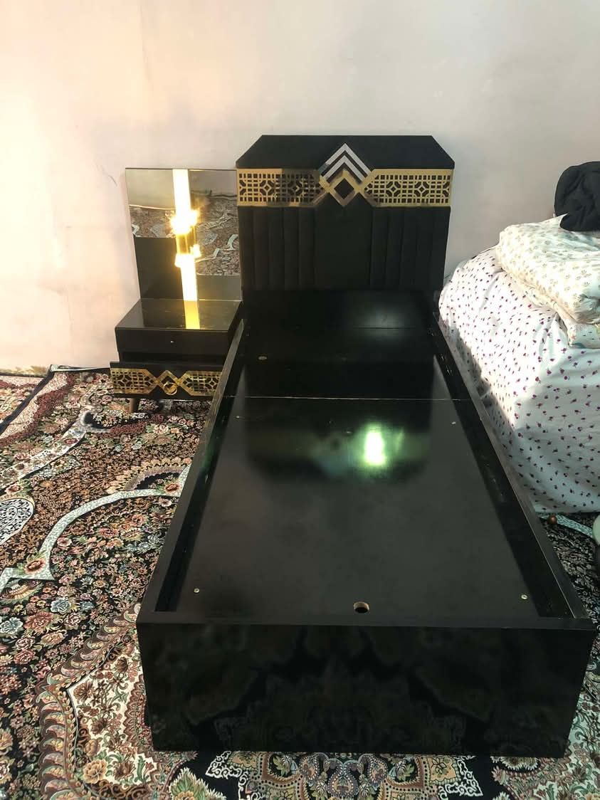 تخت خواب یک نفره