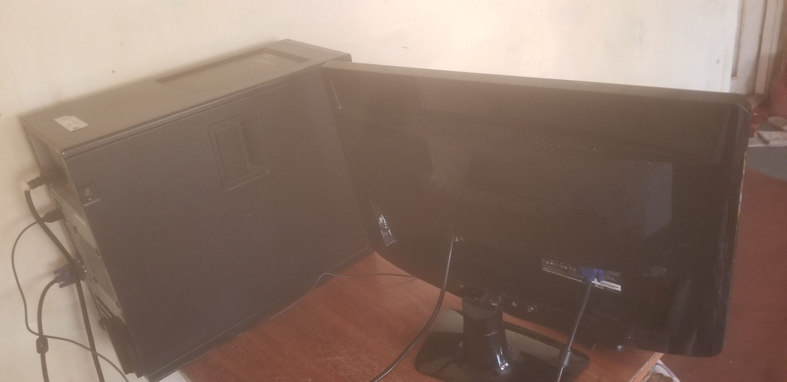 این دستاپ به فروش میرسد با تمام اسباب