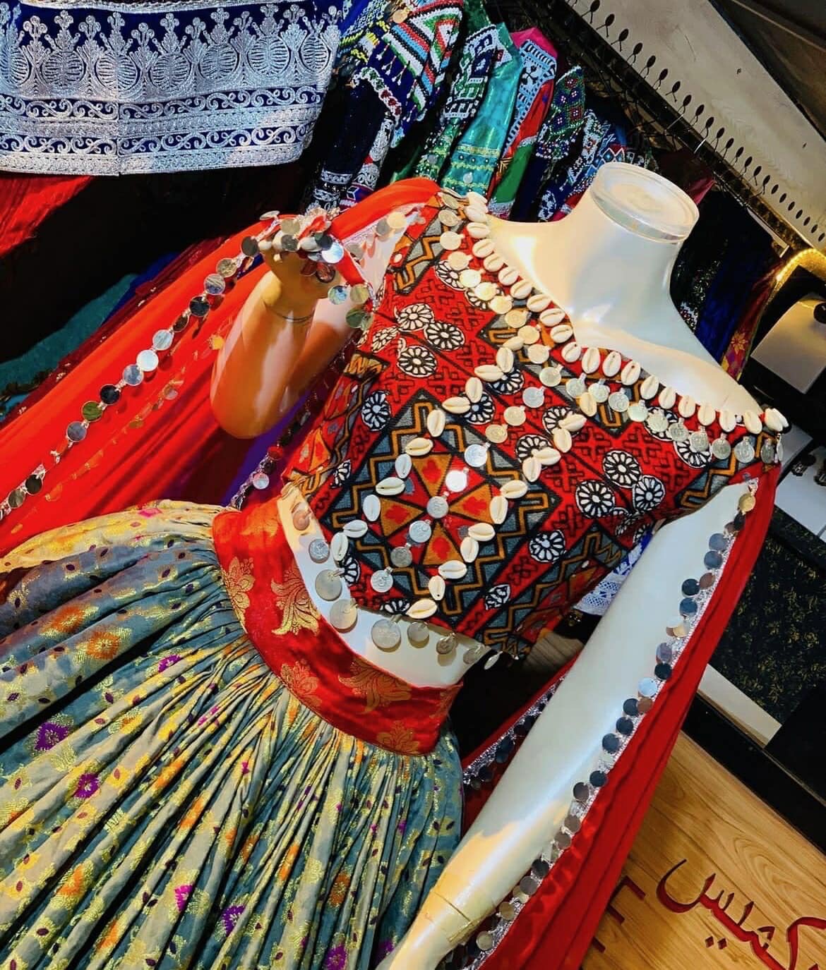 لباس عروس👩‍❤️‍👨