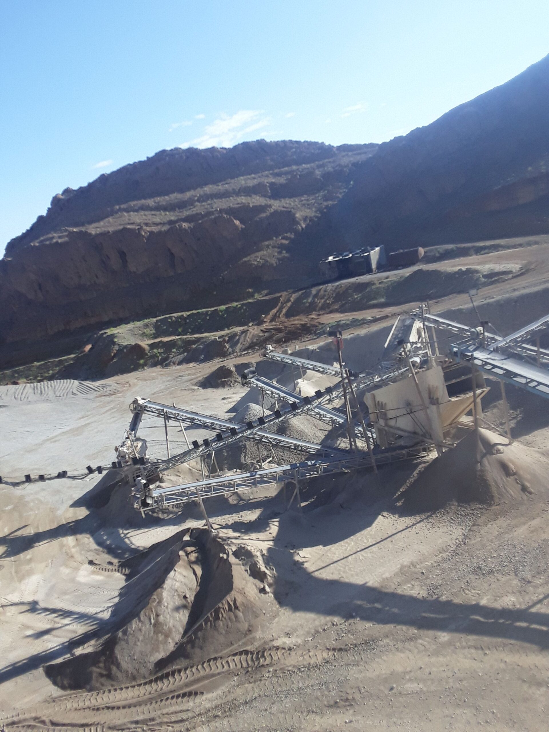 راننده گی دستگاه بیل مکانیکی اسکواتر هستم؟