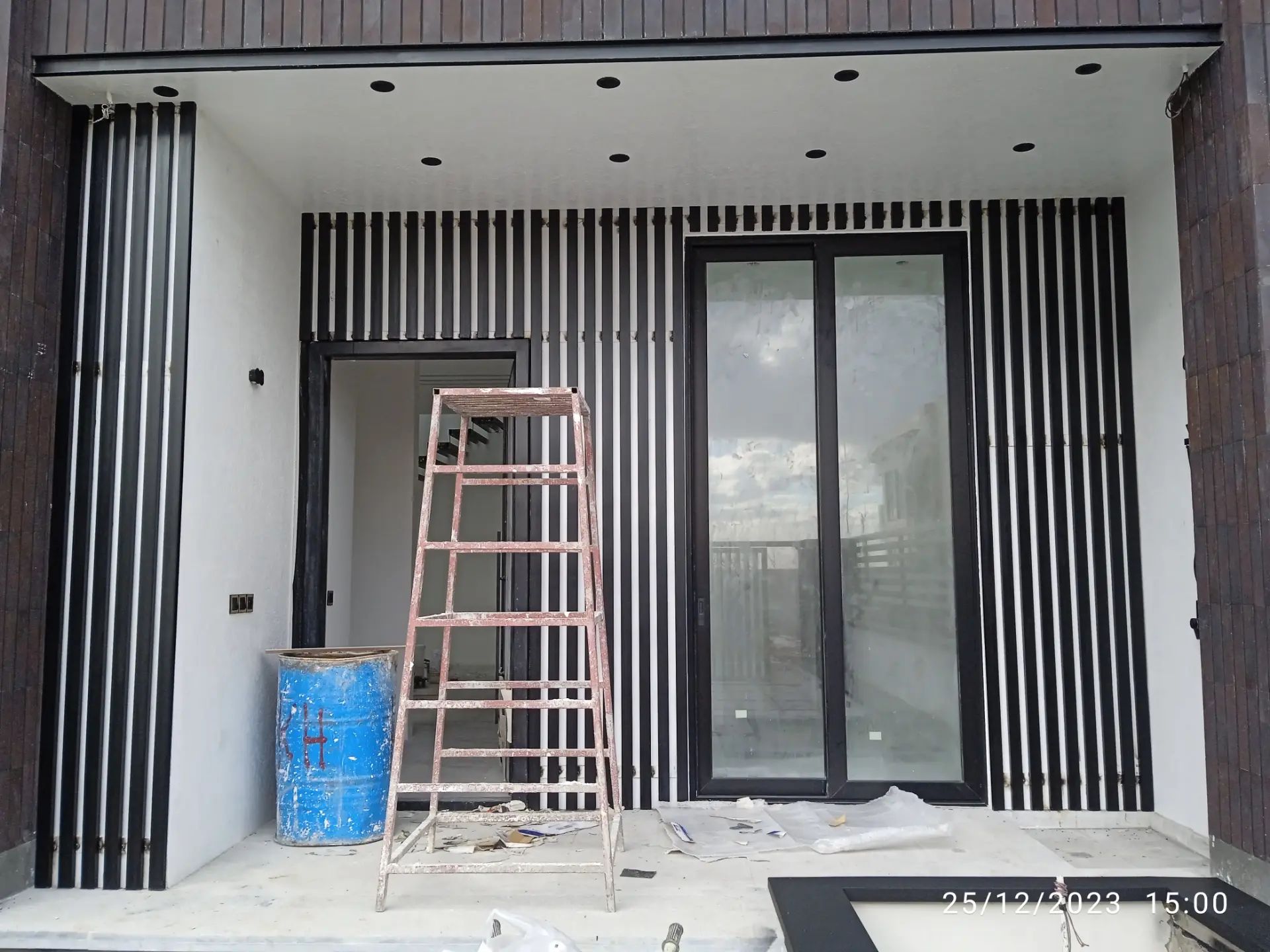 خدمات رنگ مالی ساختمان اجرای رنگ پلاستیک روغنی اکر