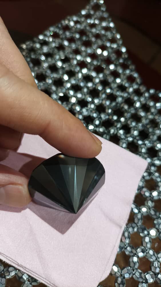 خریدارسنگ جواهری