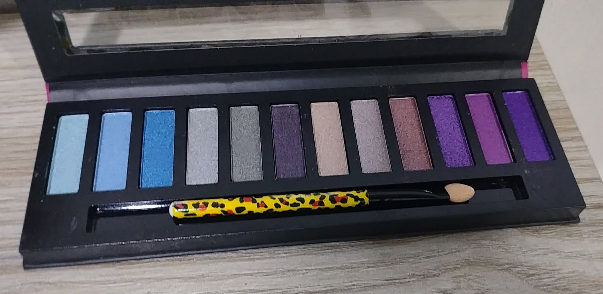 پالت سایه چشم برند SMOKY ejf