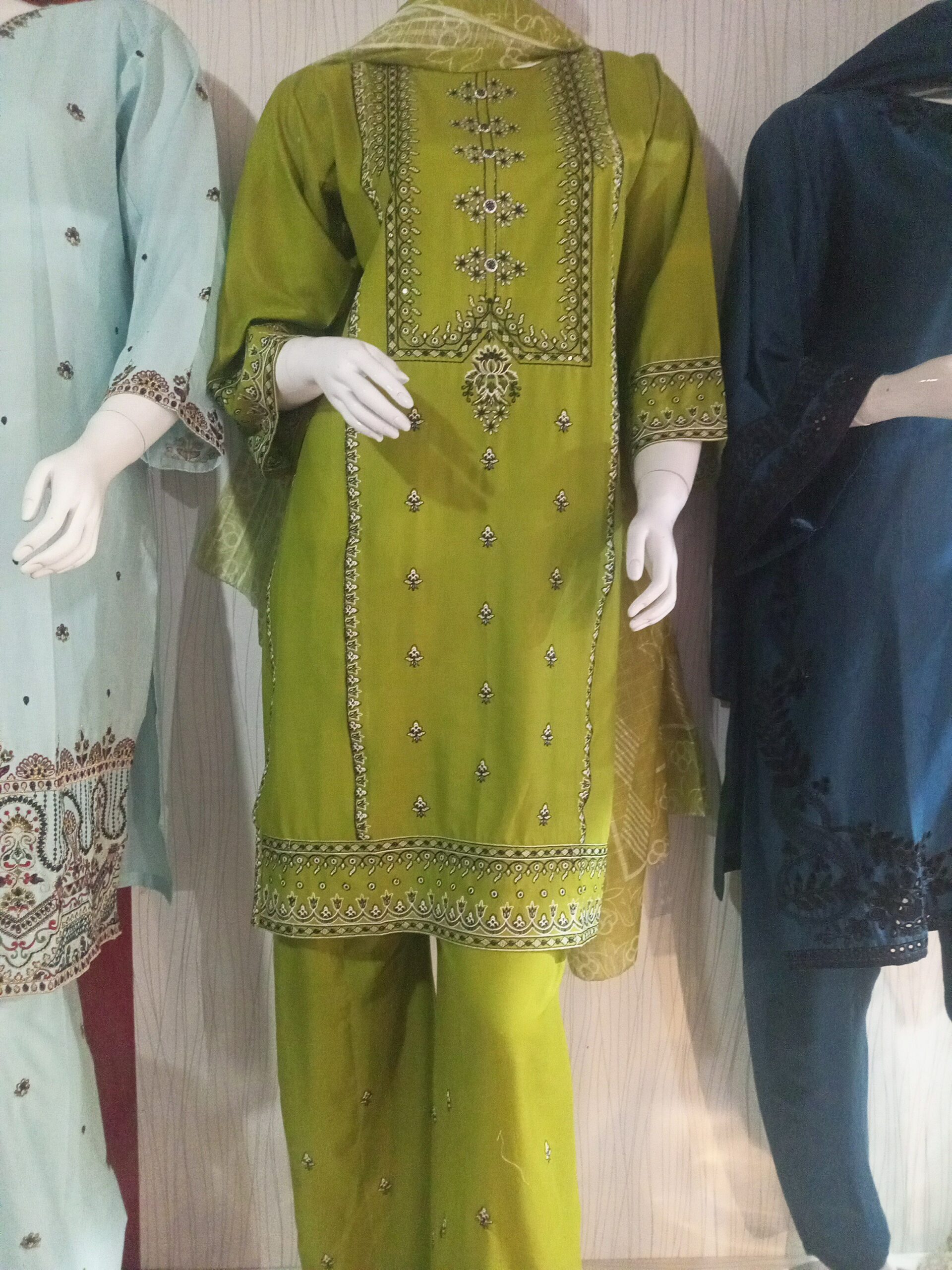 کت و شلوار نخی ساخت پاکستان