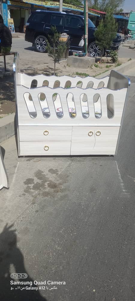 تولید انواع مبل و فرنیچر و انباری