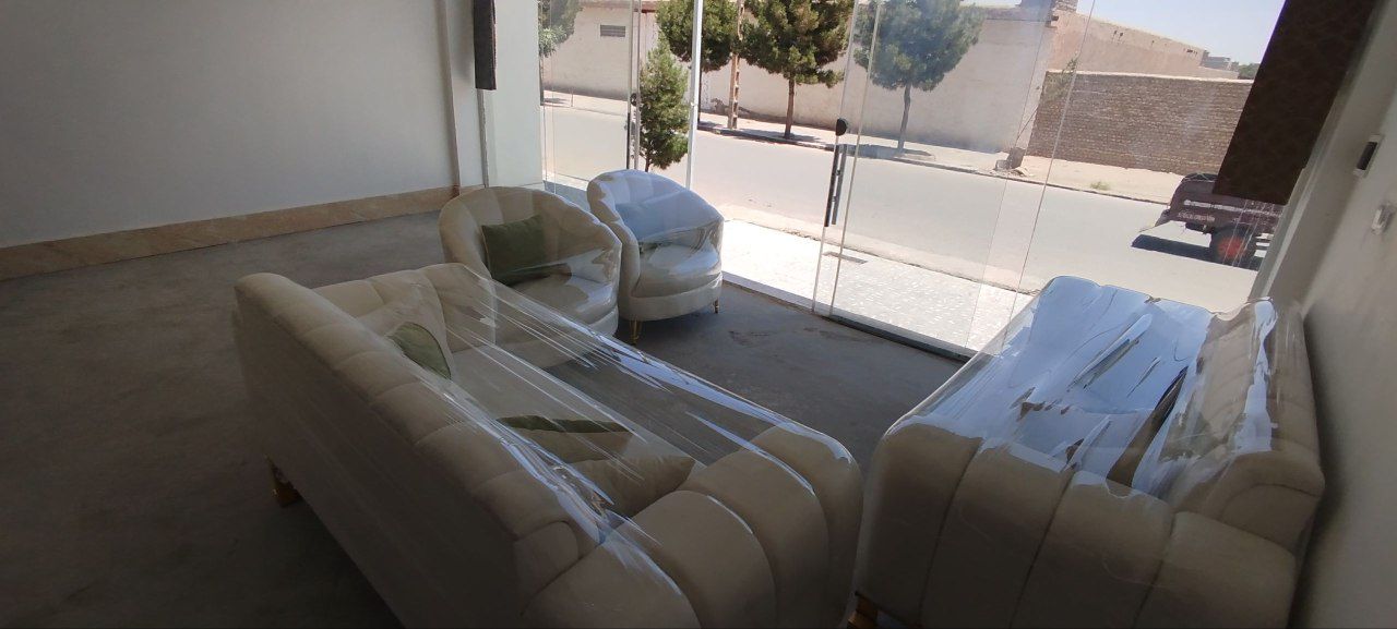 مبل لوکس و خوش رنگ