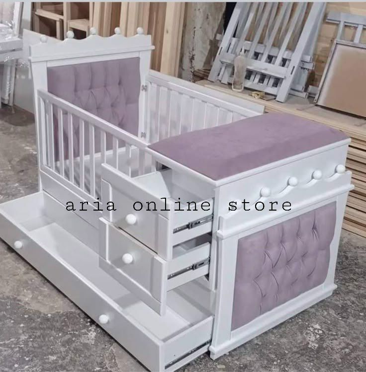 تخت خواب با جالباسی برای نوزاد