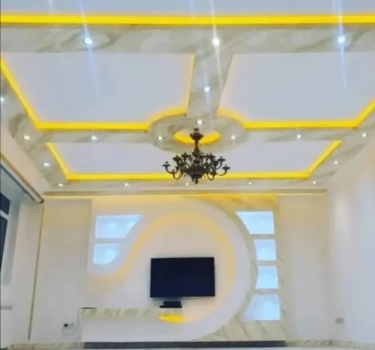 رنگمالی ساختمان امیری