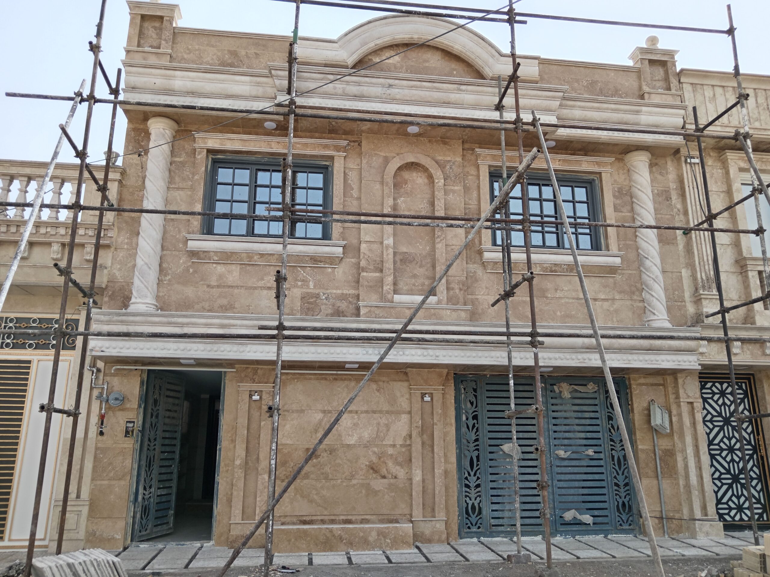 فروش انواع سنگ ساختمانی وابزار نما رومی وکلاسبک