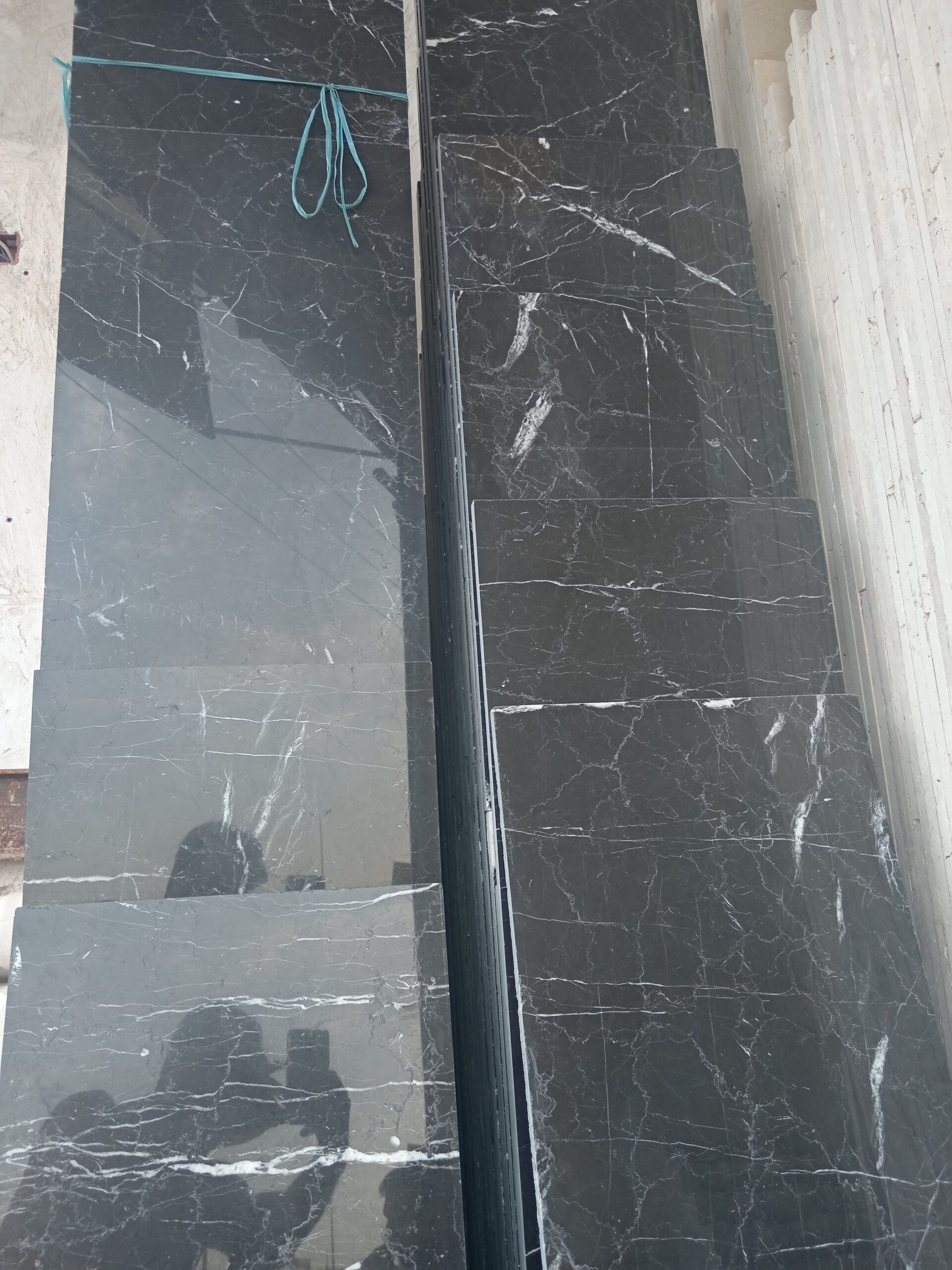 فروش انواع سنگ ساختمانی وابزار نما رومی وکلاسبک