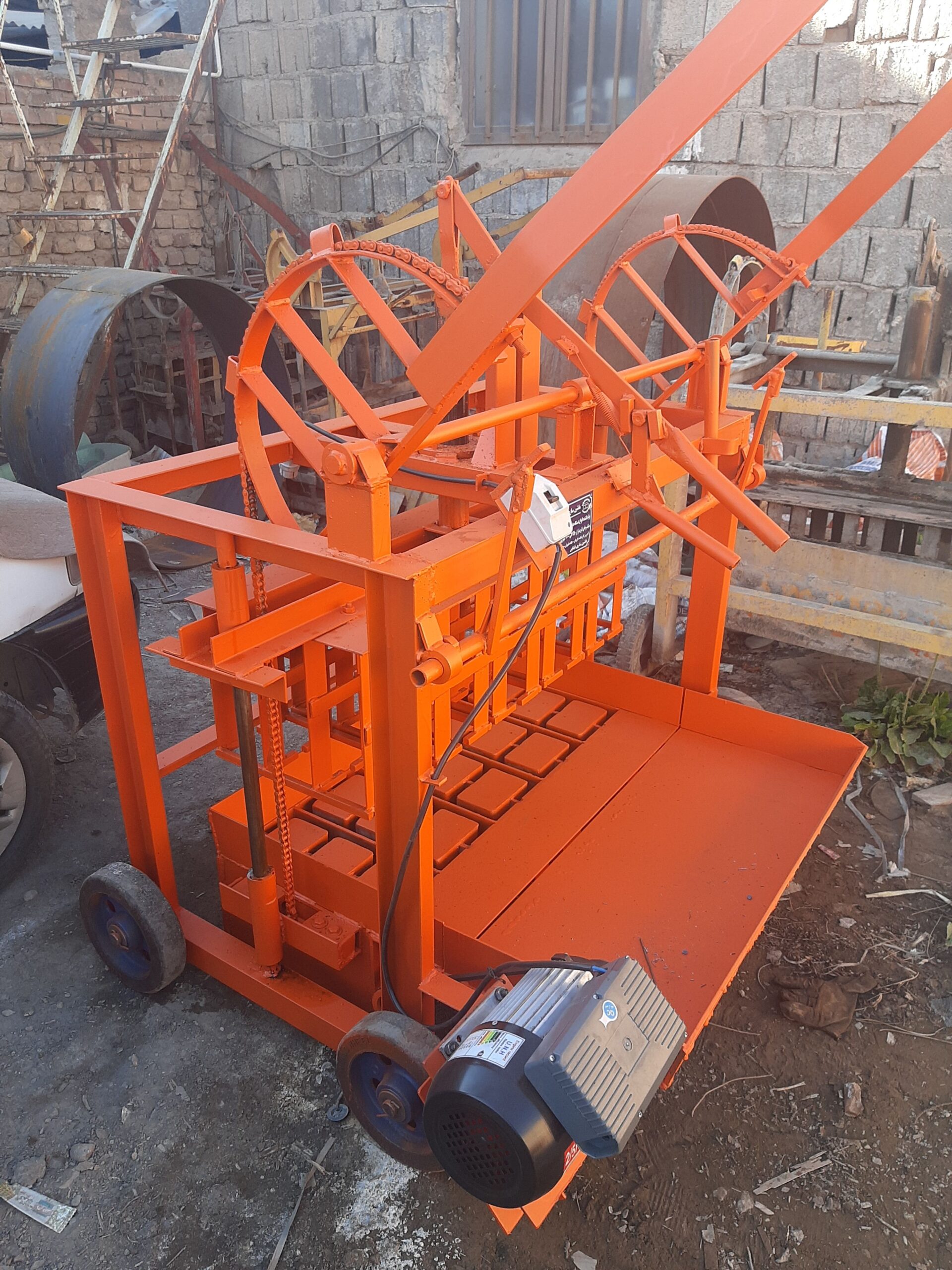 بلوک زن چهار قالبه و پنج قالبه