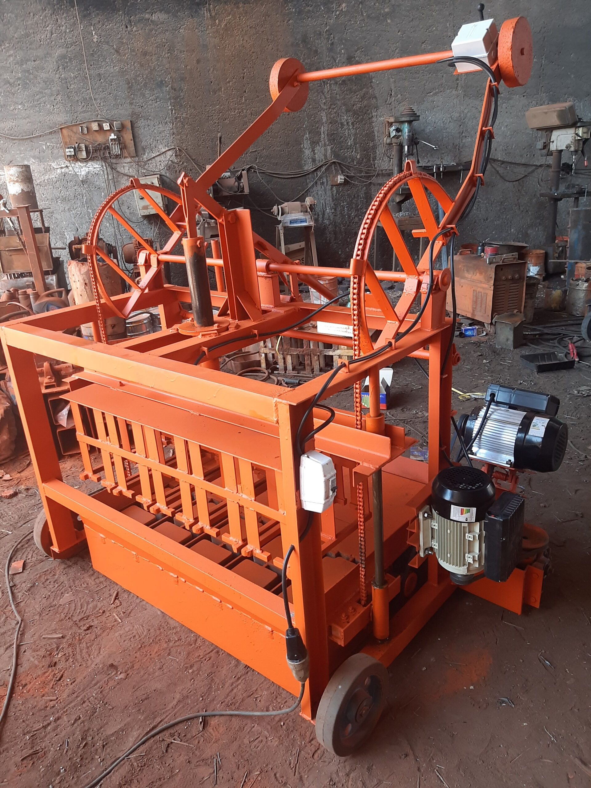 بلوک زن چهار قالبه و پنج قالبه