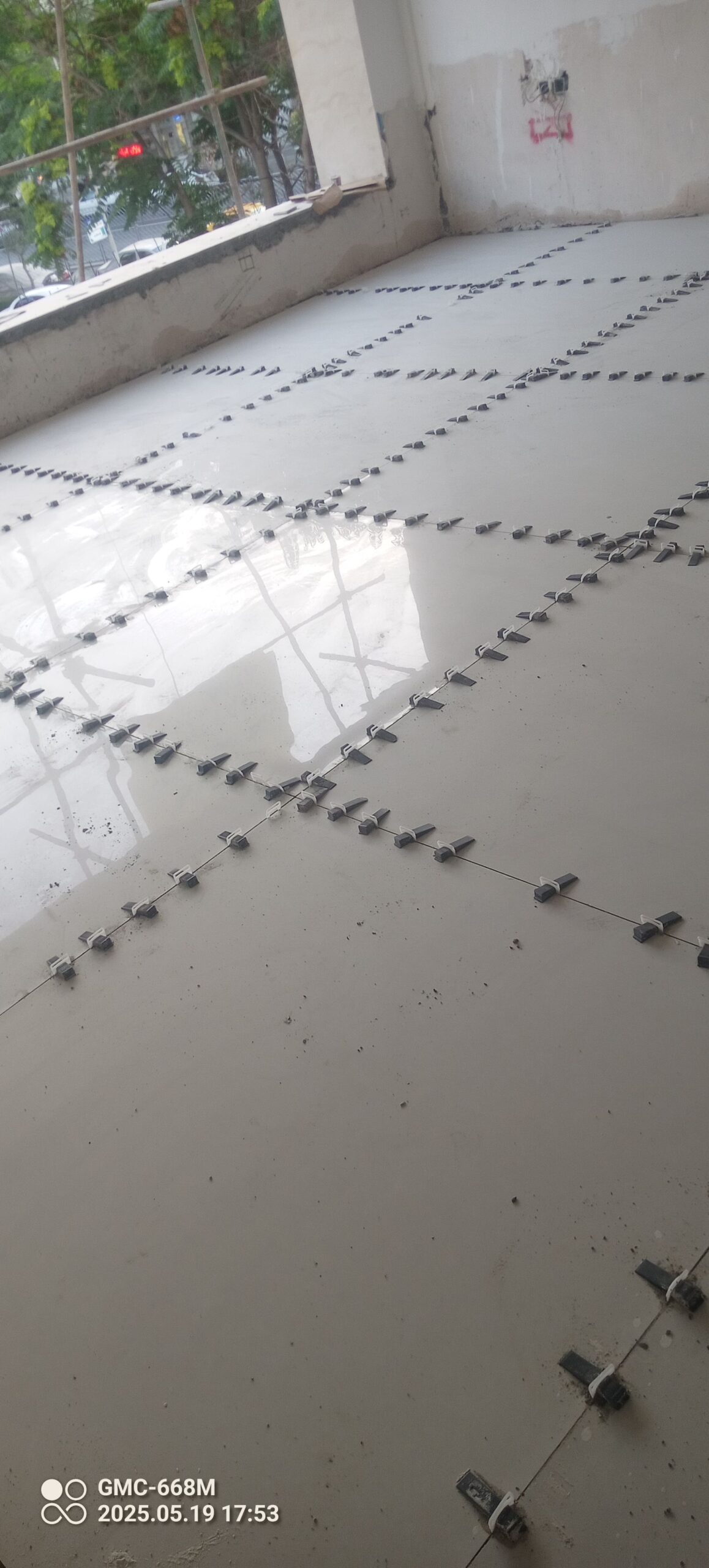 کاشی کاری کف بدنه