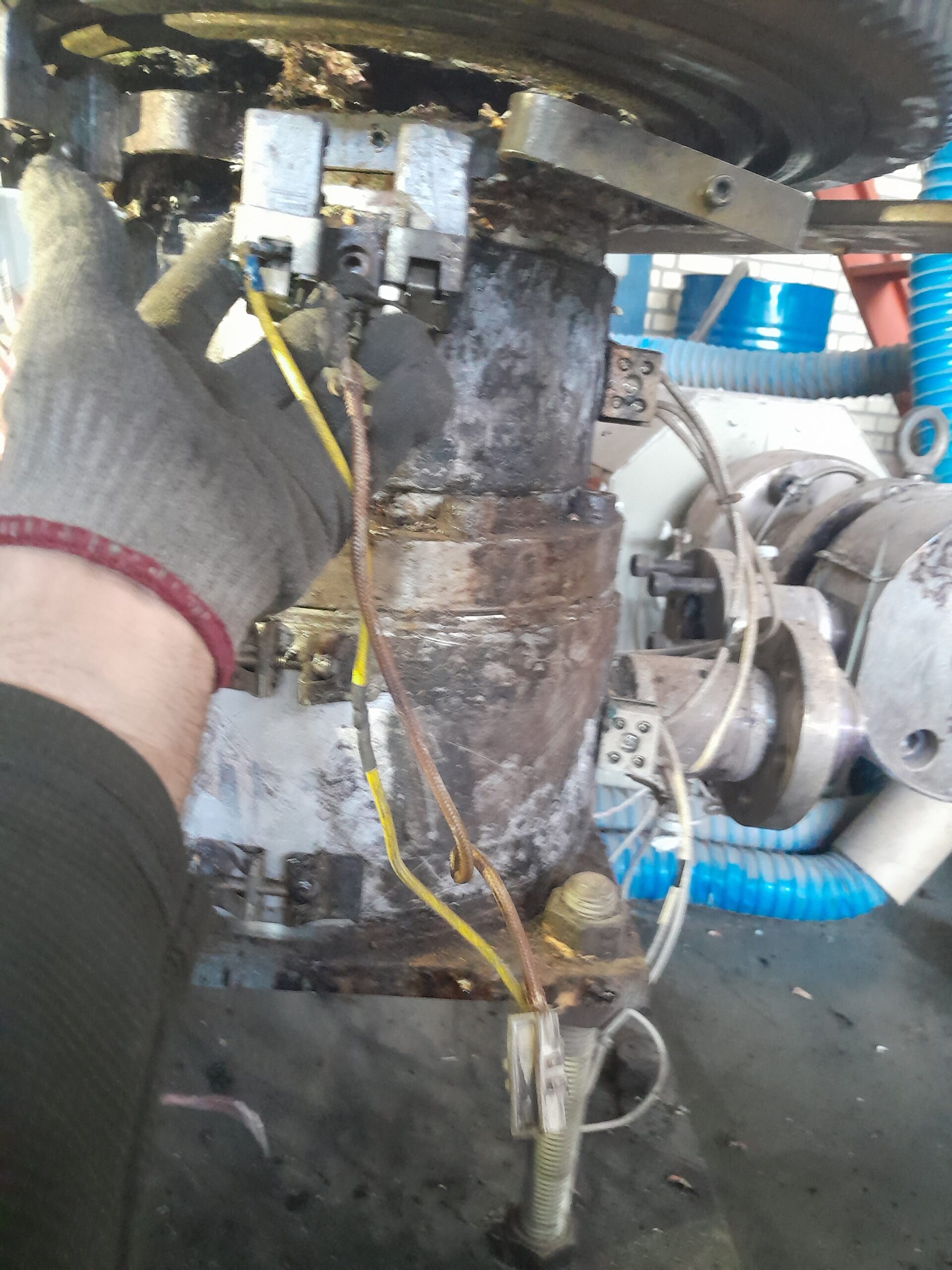 برق کار ، انجینری سروی سرک