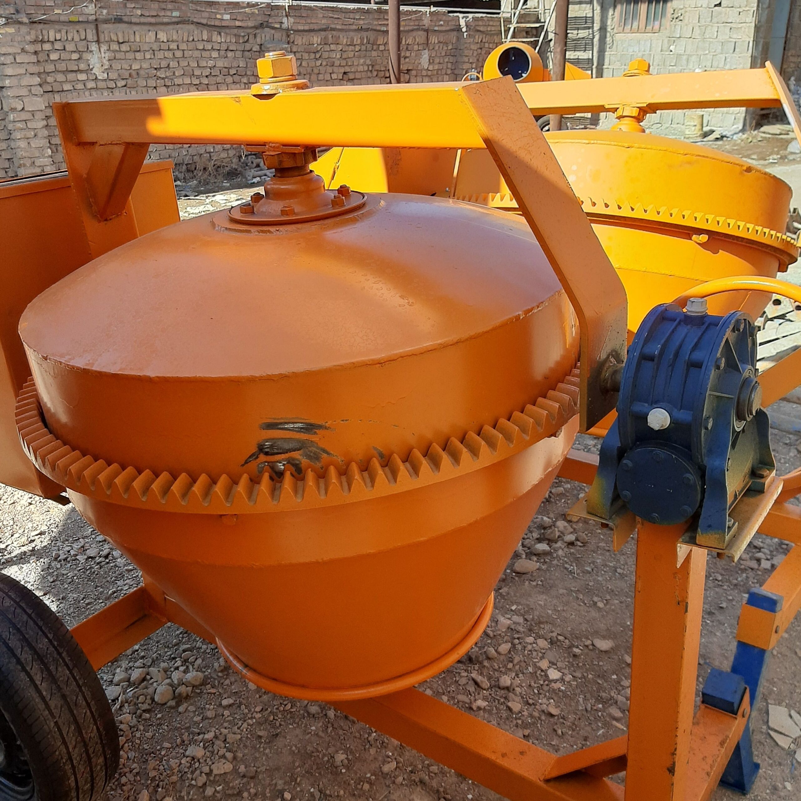 بلوک زن چهار قالبه و پنج قالبه