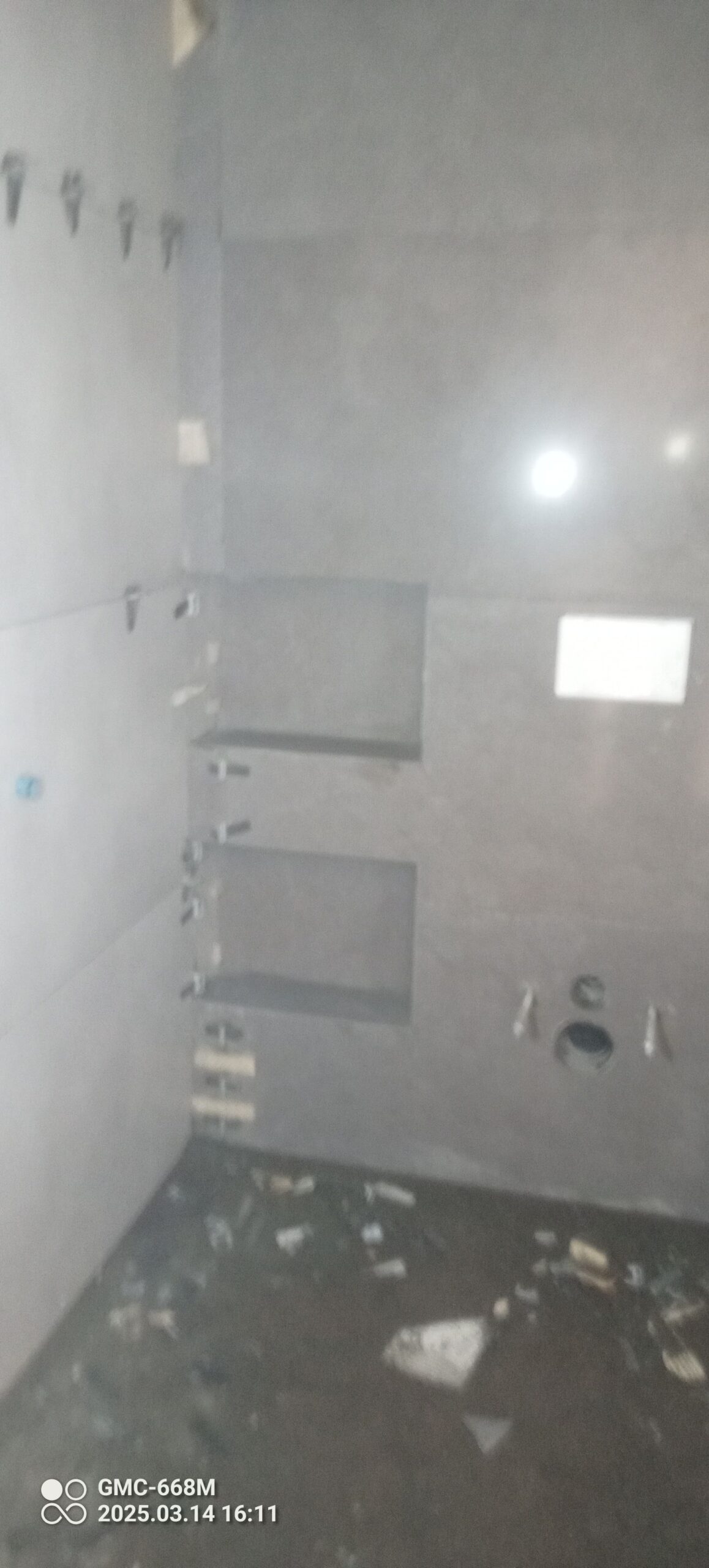 کاشی کاری کف بدنه