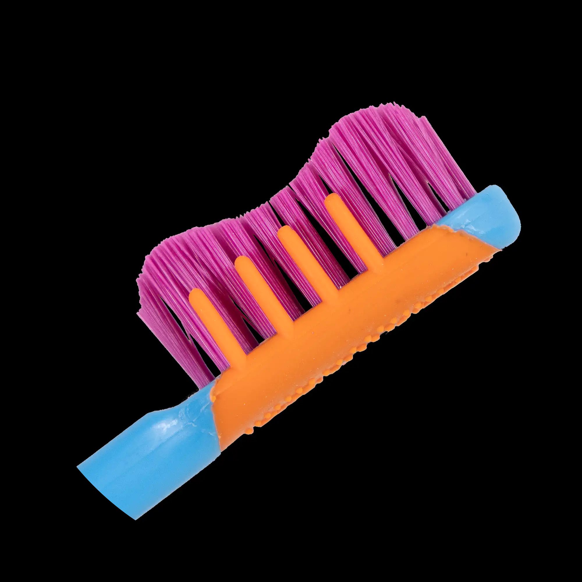 مسواک و نخ دندان و قمقمه اب
