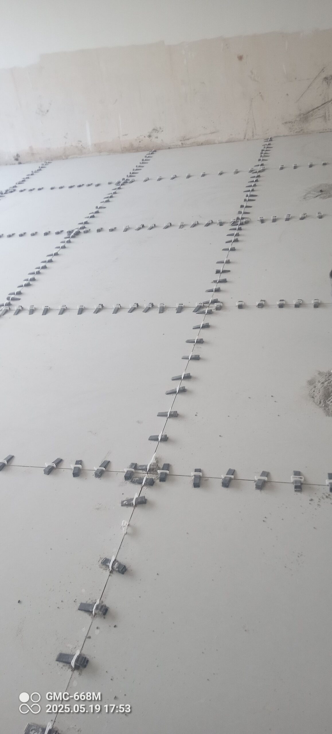 کاشی کاری کف بدنه