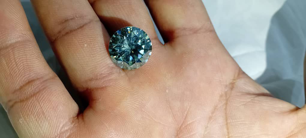 خریدار انواع گوهر سنگ های تجاری وجواهراتی