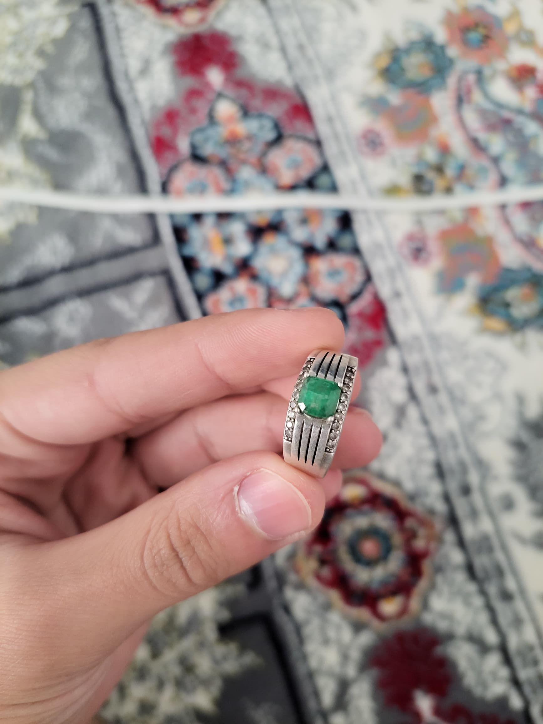 انگشتر زمرد