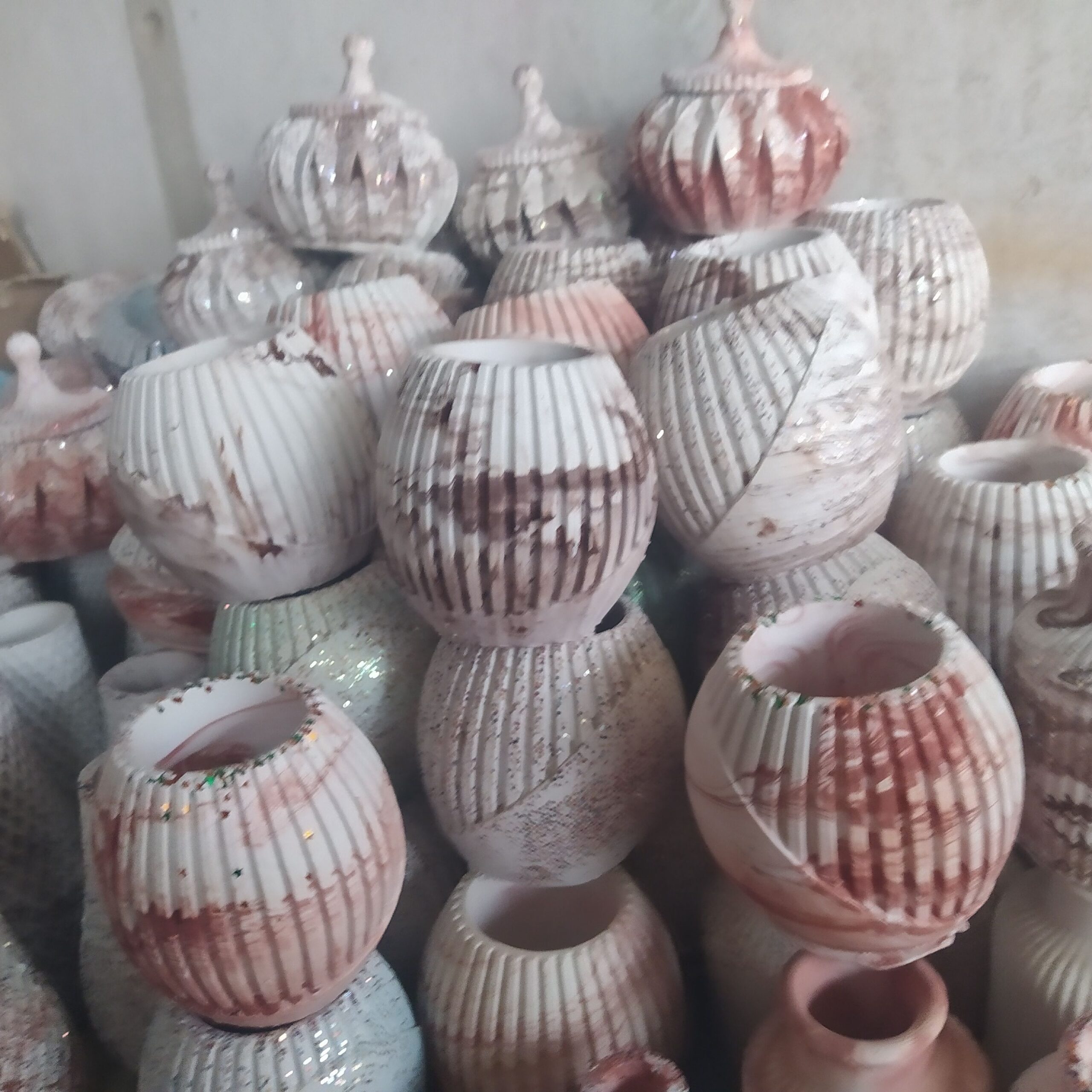 فروش عمده وتکی انواع گلدان وقندان سنگ مصنوعی