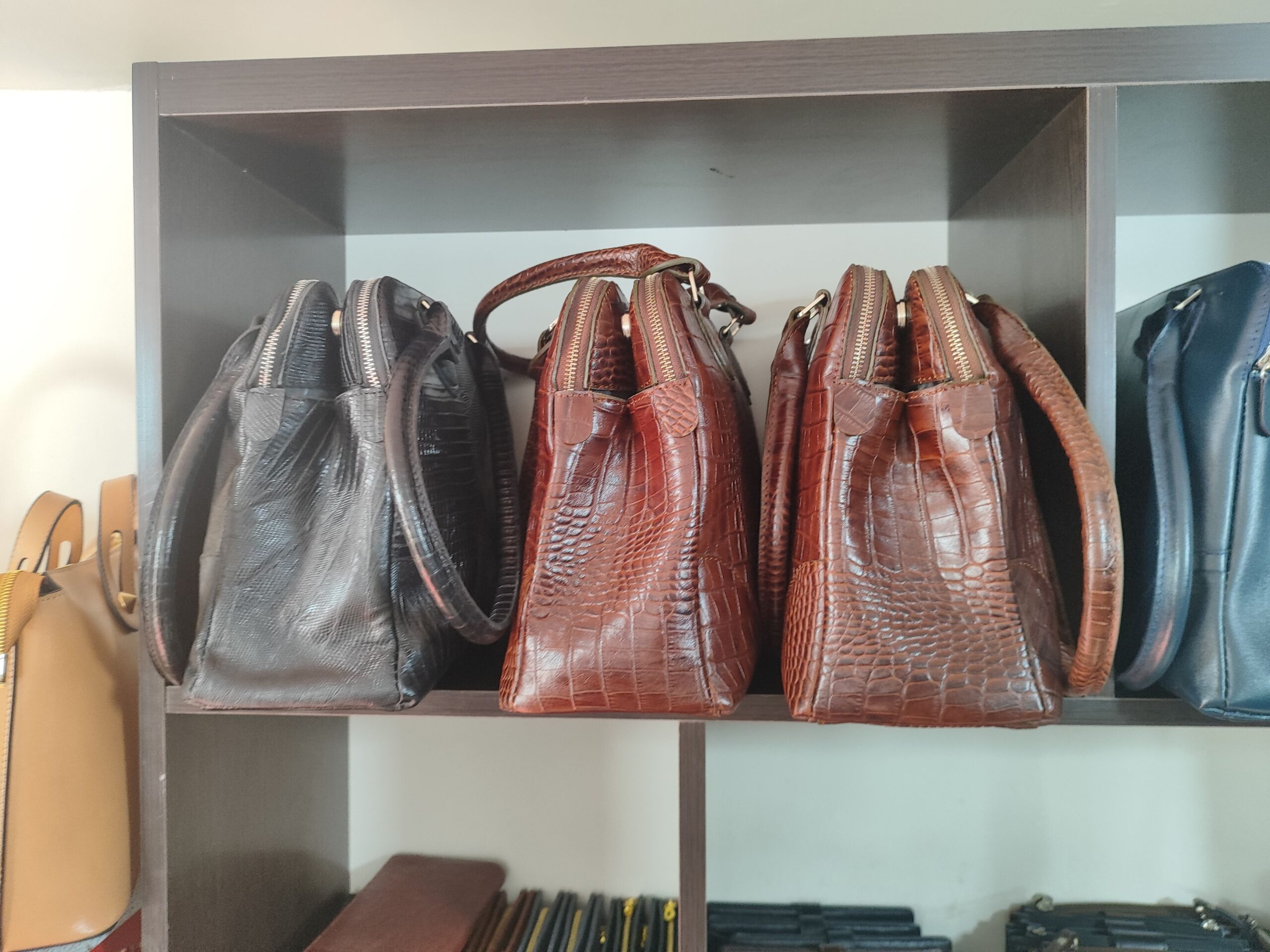 انواع کیفهای چرم طبیعی