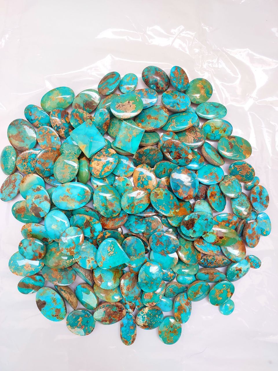 فیروزه نیشابور