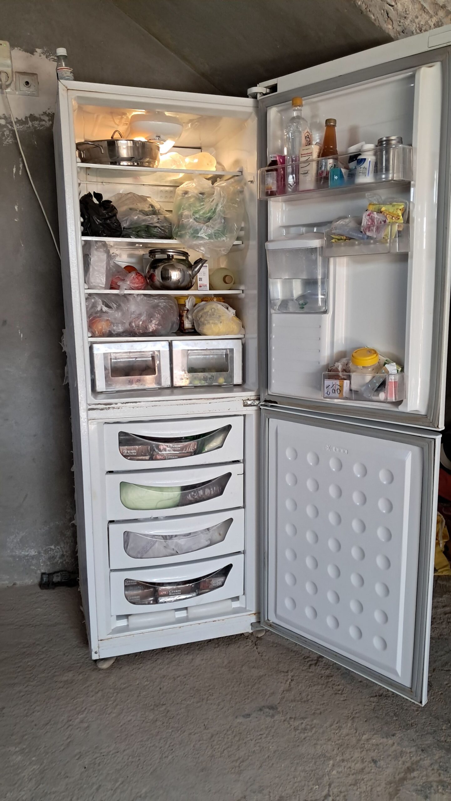 یخچال ولباشویی اوتومات