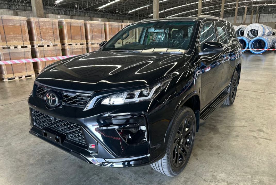 2025 Toyota Fortuner SUV GR