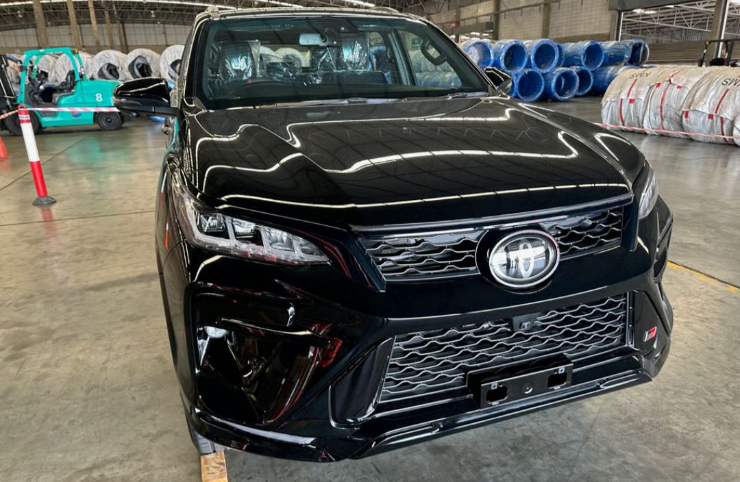 2025 Toyota Fortuner SUV GR