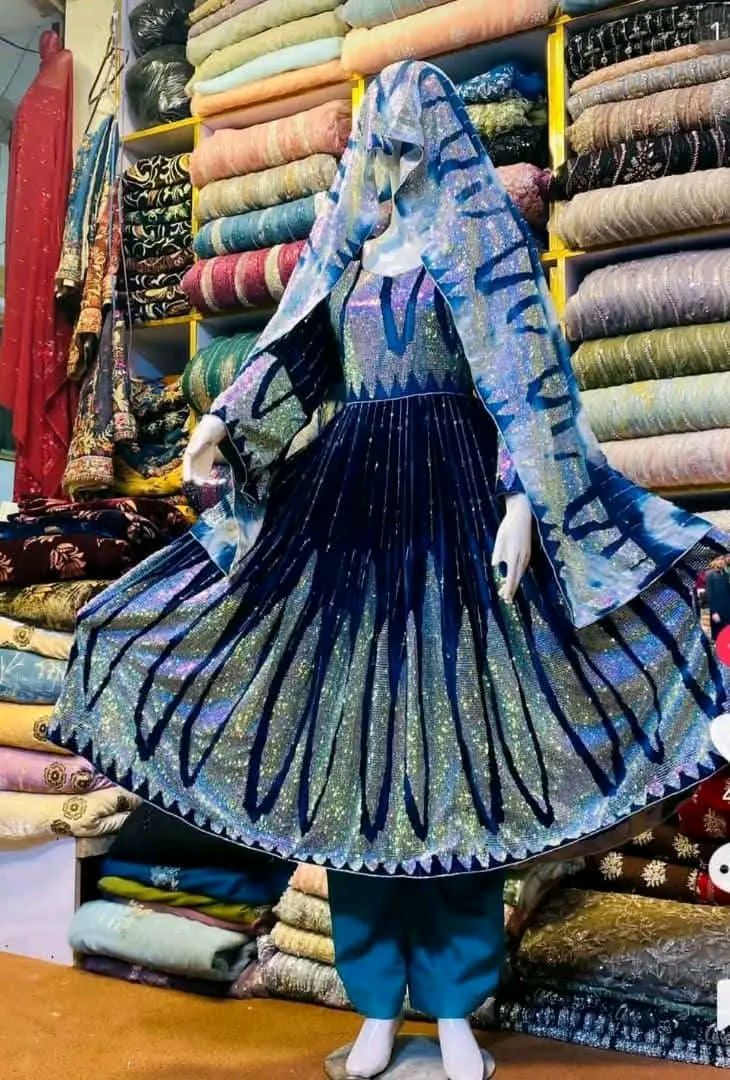 رخت پلورنځی الحاج قاری زیارت ګل (غیور)