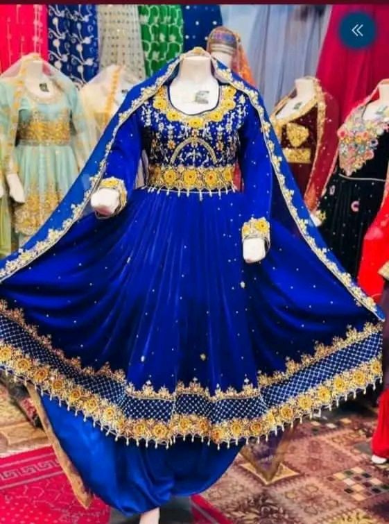 رخت پلورنځی الحاج قاری زیارت ګل (غیور)