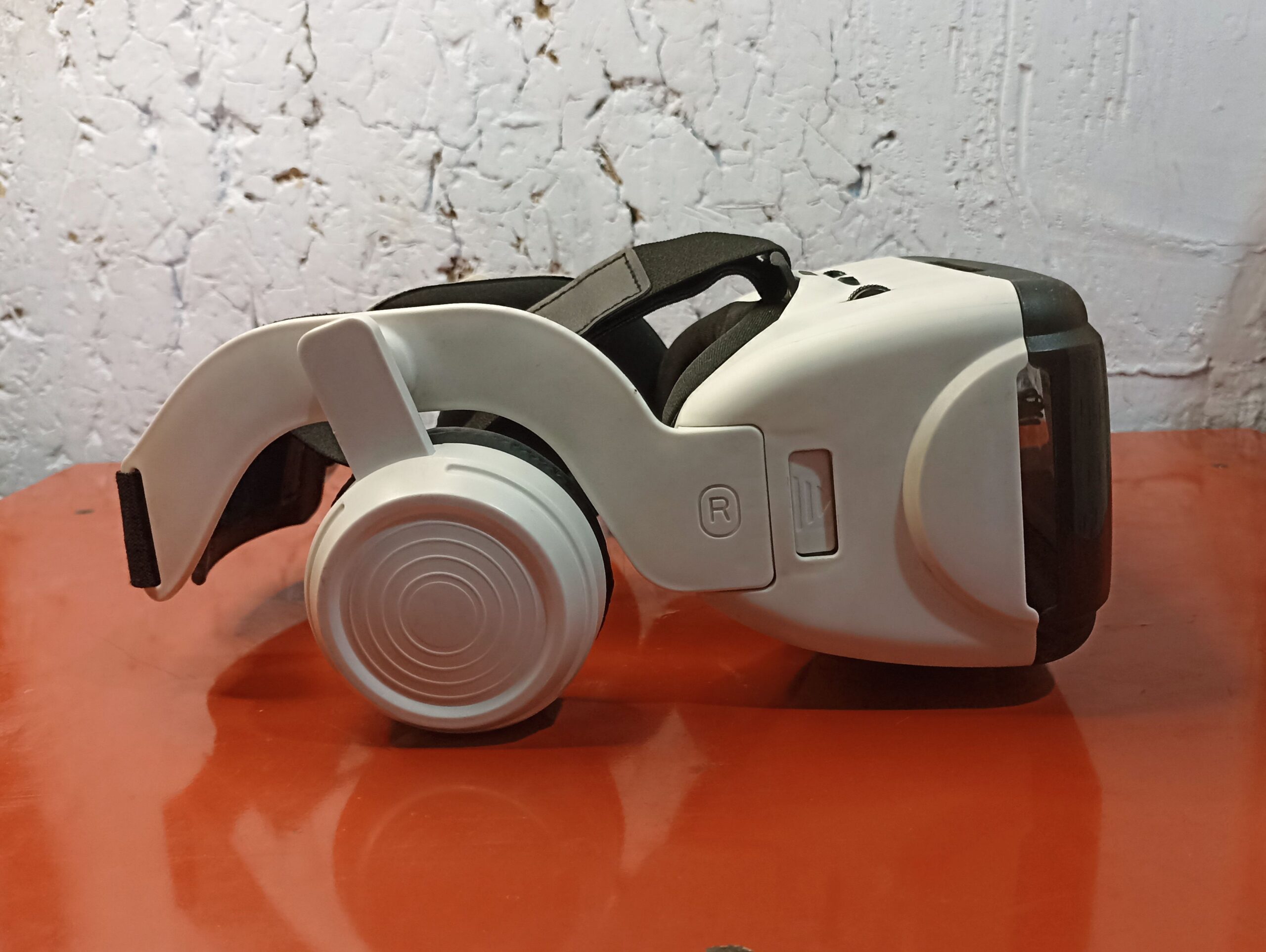 عینک زیبای VR