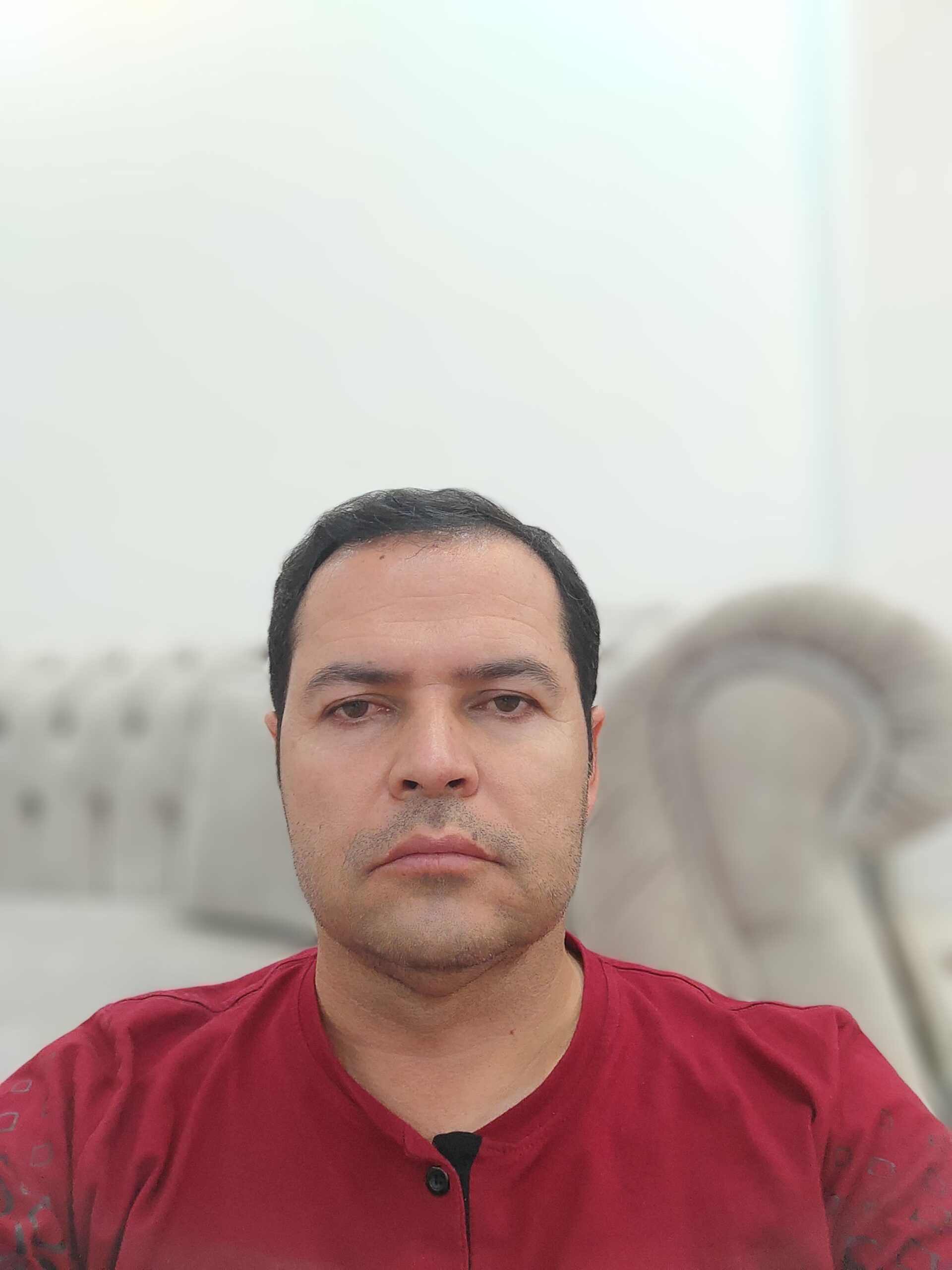 خدمات اداری تجاری برای شما در ایران