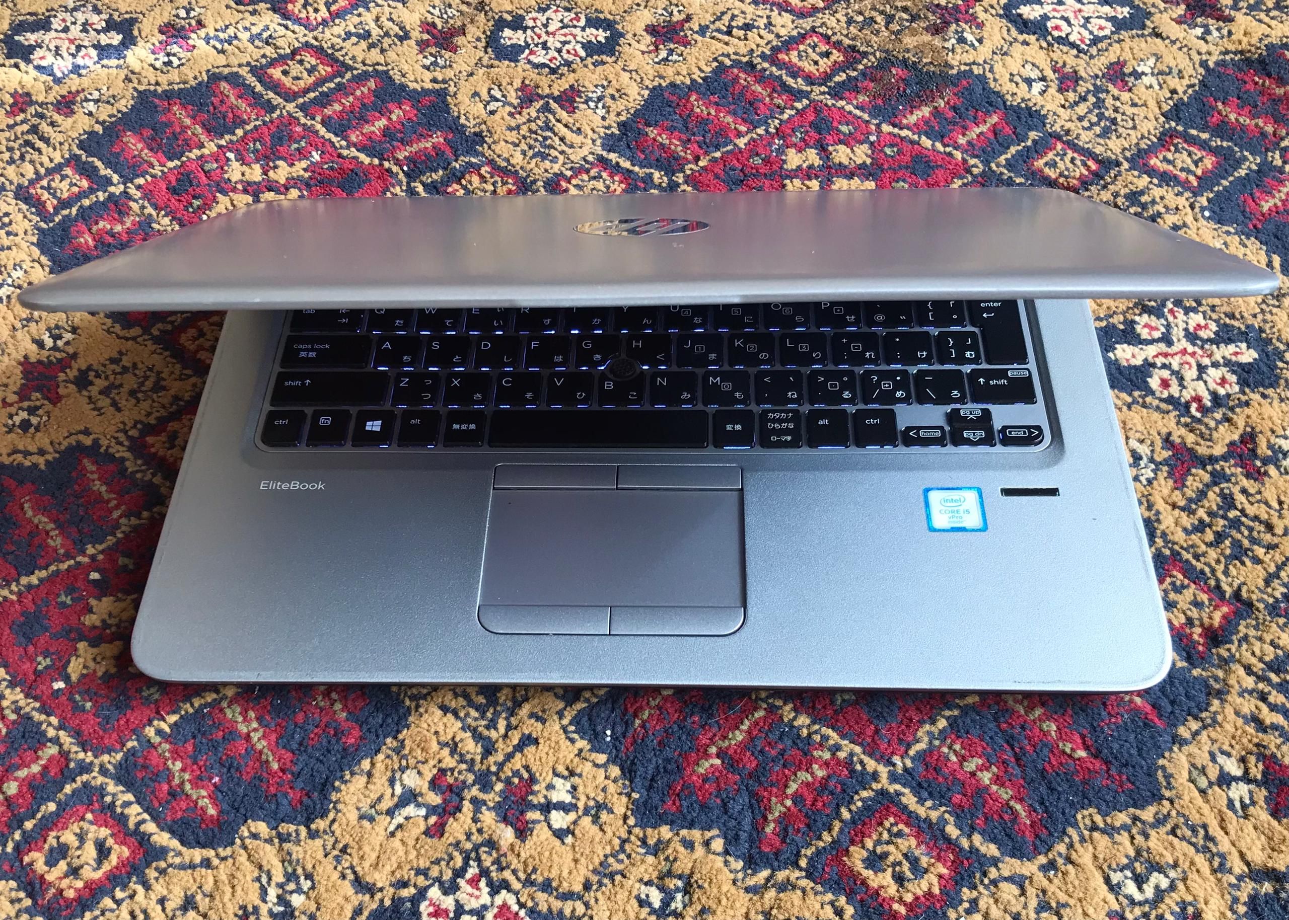 کمپیوتر لپتاپ